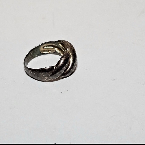 Sterling Silver 925 NF Signed Twist Knot Ladies Ring Size 8 Weighs 3 Grams - Picture 4 of 7